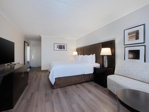 Habitación Premium - 1 cama extragrande - Planta Club del hotel Crowne Plaza Suffern-mahwah. Foto 1