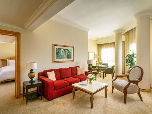 Suite Business del hotel Mövenpick Doha. Foto 4