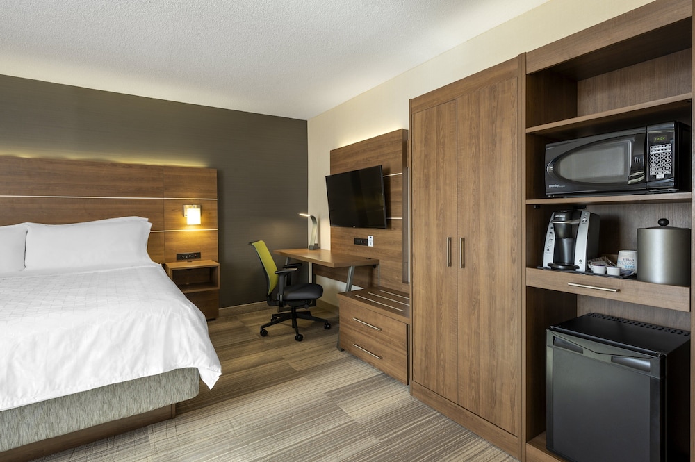 Habitación estándar, 1 cama de matrimonio grande (Extra Floor Space) del hotel Holiday Inn Express Toronto - Downtown, An Ihg. Foto 2
