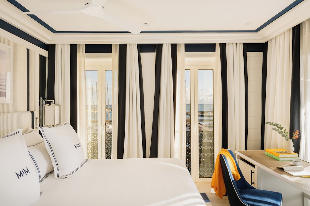 Suite del hotel MiM Sotogrande member of Meliá Collection. Foto 1