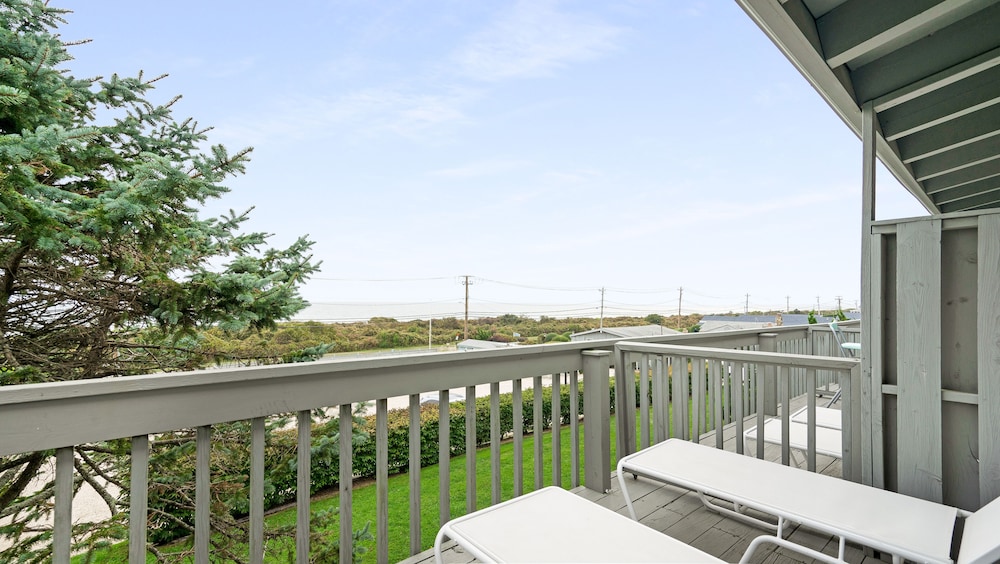 Estudio Balcón o Terraza 1 Cama queen Sofá Cama incluido del hotel Beach Plum Resort. Foto 2