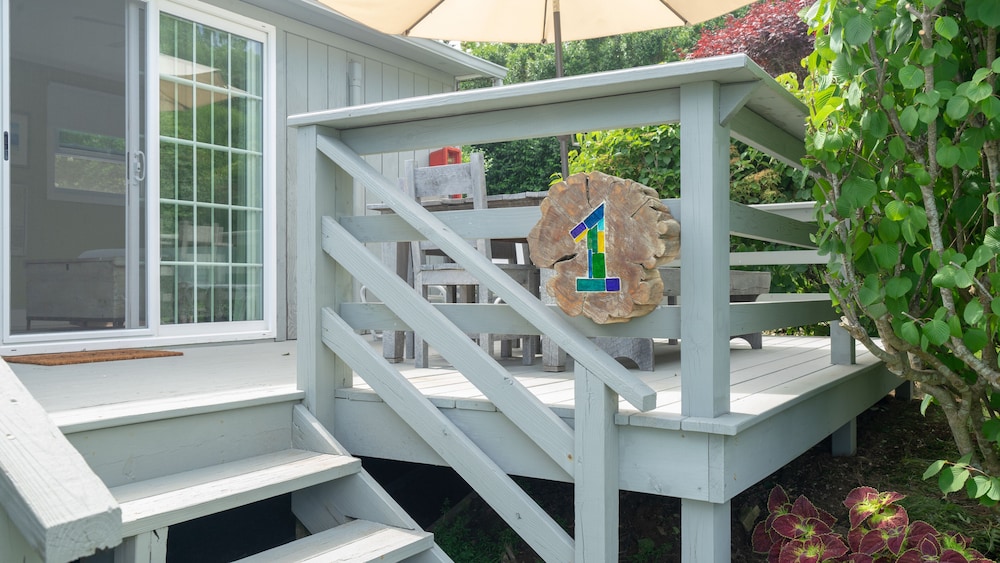 Bungalow Balcón o Terraza 1 Cama queen 1 habitación Sofá Cama incluido del hotel Beach Plum Resort. Foto 7