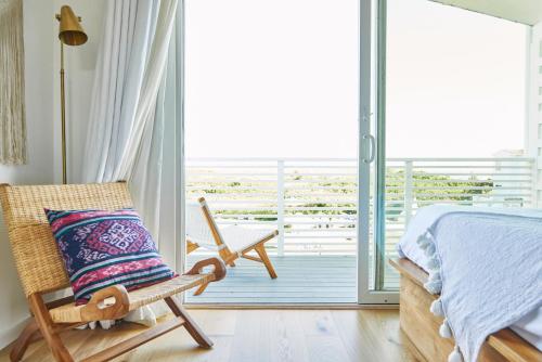 Habitación King del hotel Hero Beach Club. Foto 1