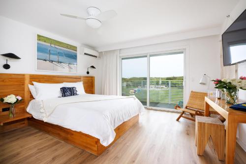 Habitación Doble adaptada para personas con movilidad reducida del hotel Hero Beach Club. Foto 2
