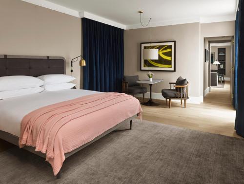 Suite con terraza del hotel 11 Howard