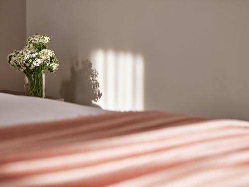 Habitación Superior con cama extragrande del hotel 11 Howard. Foto 3