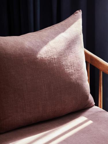 Habitación con cama grande del hotel 11 Howard. Foto 2