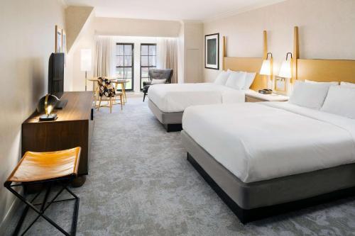 Habitación Queen con dos camas Queen del hotel Hilton Pearl River. Foto 3