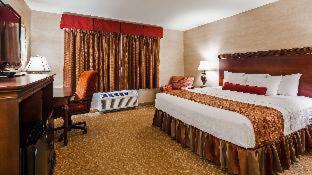 Habitación con bañera adaptada para personas con discapacidad - 2 camas grandes del hotel Best Western Plus Vineyard Inn and Suites