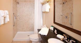 Habitación con bañera adaptada para personas con discapacidad - 2 camas grandes del hotel Best Western Plus Vineyard Inn and Suites. Foto 4