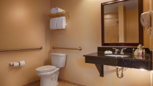 Habitación con 2 camas grandes - Se aceptan mascotas/para no fumadores del hotel Best Western Plus Vineyard Inn and Suites. Foto 8