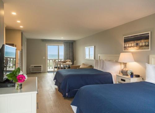 Estudio Deluxe con cama grande del hotel Hartman's Briney Breezes Beach Resort. Foto 3