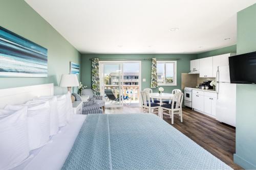 Estudio Deluxe del hotel Hartman's Briney Breezes Beach Resort. Foto 1