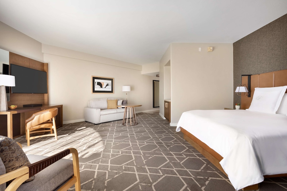 Fairmont, Habitación, 1 cama de matrimonio grande del hotel Fairmont Scottsdale Princess. Foto 2
