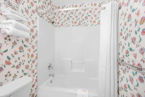 Suite Estudio King - No fumadores del hotel Super 8 By Wyndham Canandaigua