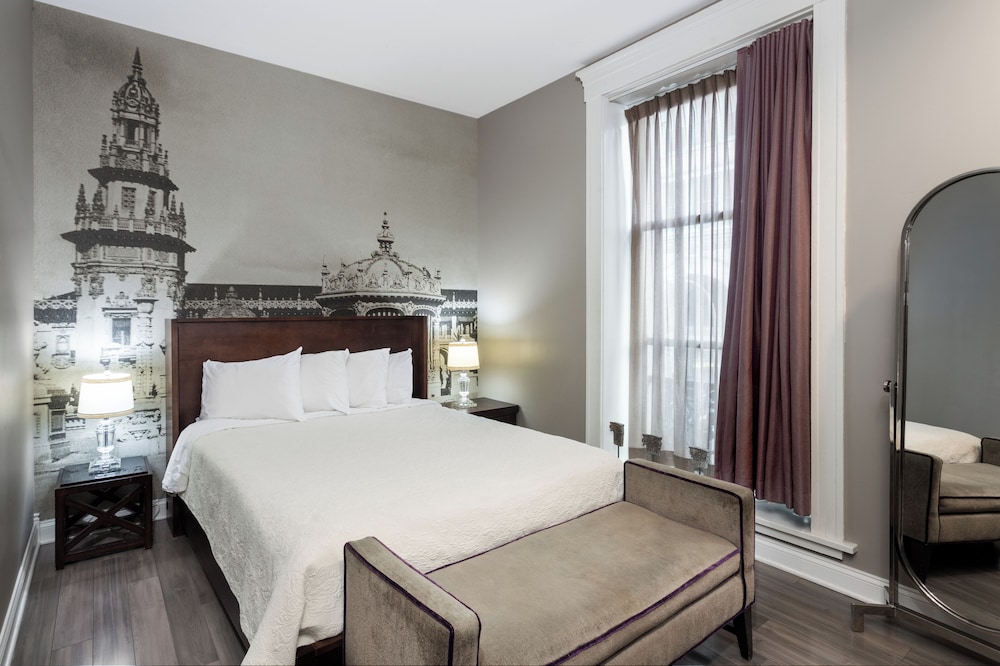 Habitación básica, 1 cama de matrimonio, no fumadores (Mobility, Roll - in Shower) del hotel Hotel at the Lafayette, Trademark Collection by Wyndham. Foto 2