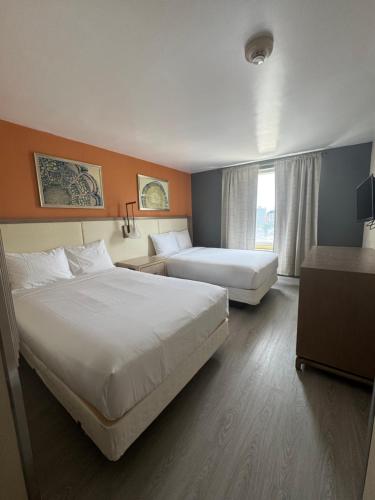 Habitación Doble - 2 camas dobles del hotel Romana Hotel - NYC. Foto 5