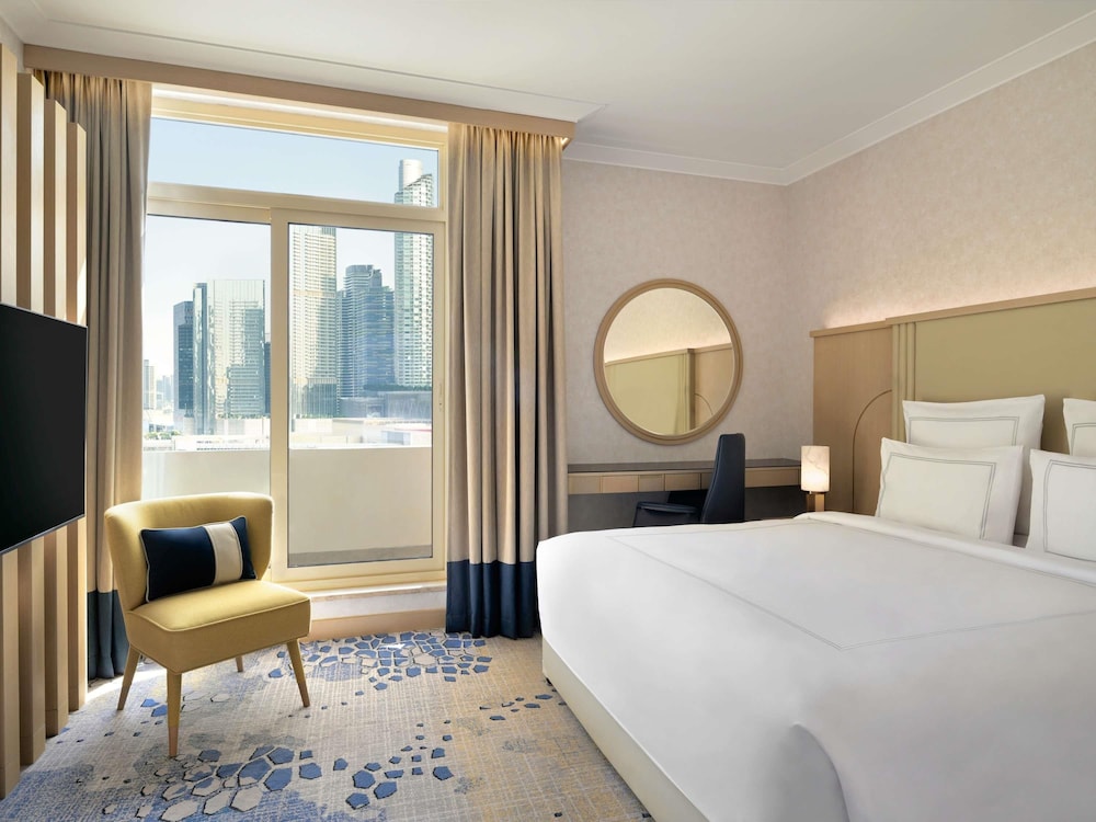 Suite ejecutiva, 2 habitaciones del hotel Swissotel Al Murooj Dubai. Foto 4