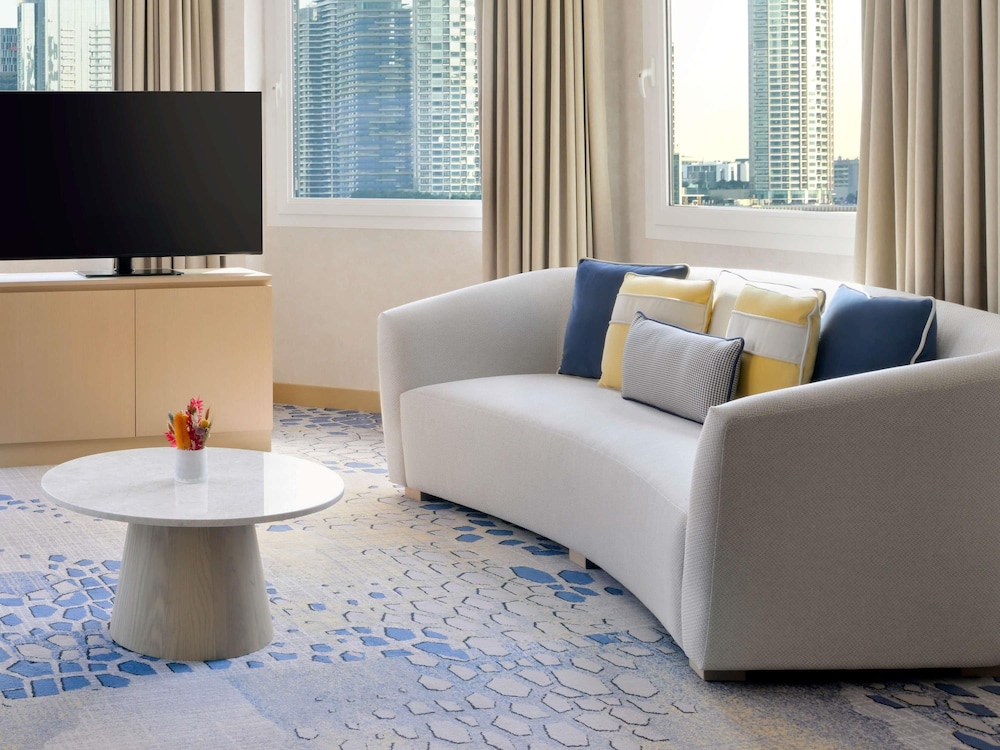 Suite ejecutiva, 2 habitaciones del hotel Swissotel Al Murooj Dubai. Foto 6