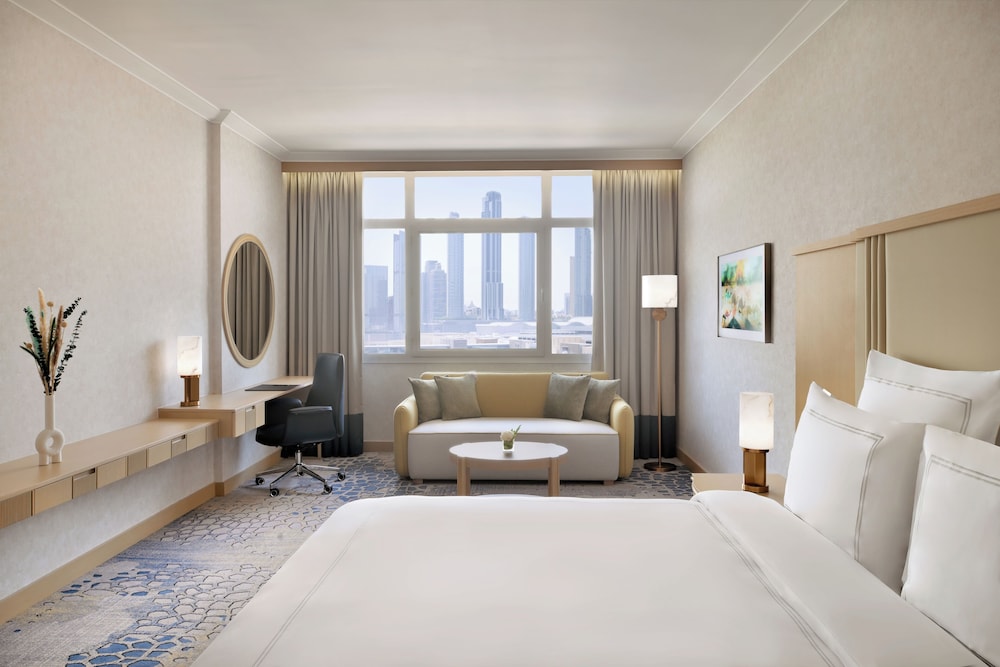 Habitación Premium, 1 cama de matrimonio grande del hotel Swissotel Al Murooj Dubai. Foto 1