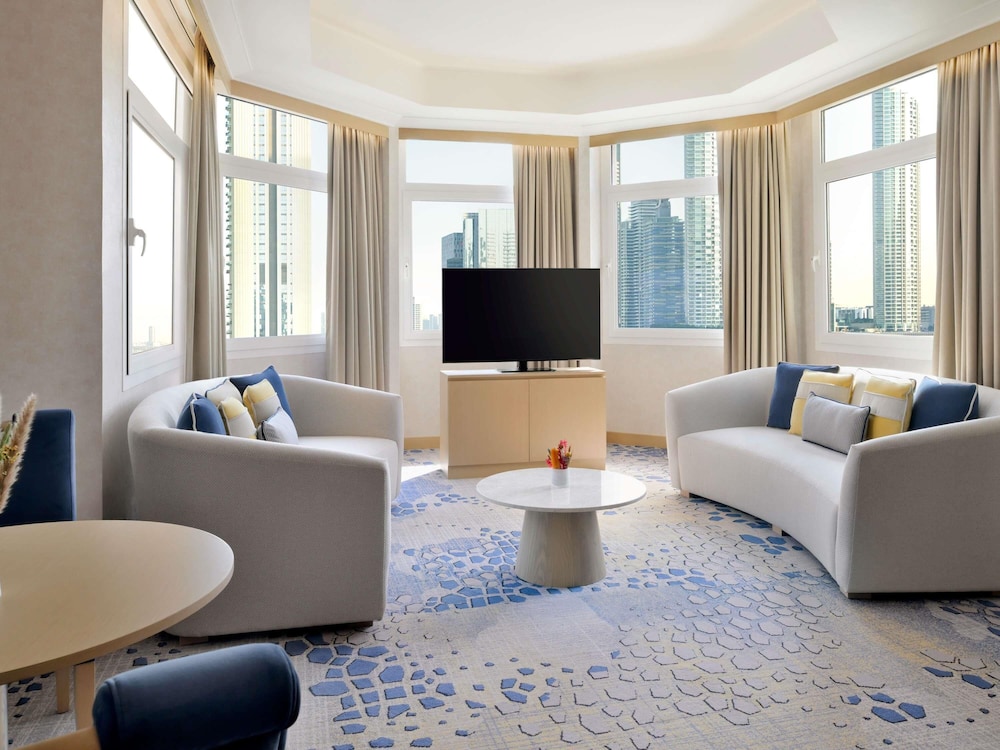Suite ejecutiva, 2 habitaciones del hotel Swissotel Al Murooj Dubai. Foto 9