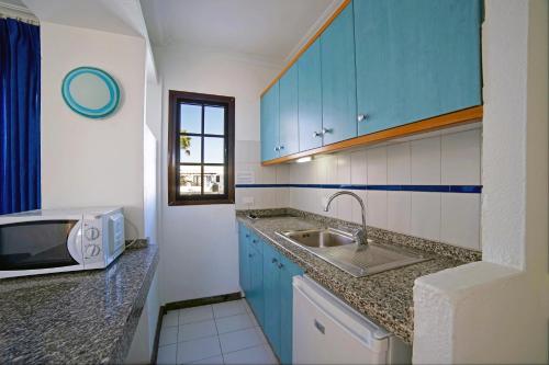 Apartamento - Planta baja o última planta del hotel Plaza Azul. Foto 9