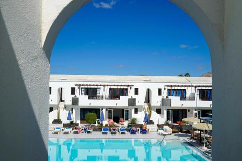 Apartamento - Planta baja o última planta del hotel Plaza Azul. Foto 12