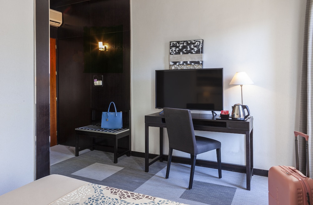 Habitación superior con 1 cama doble o 2 individuales del hotel Macià Plaza. Foto 1