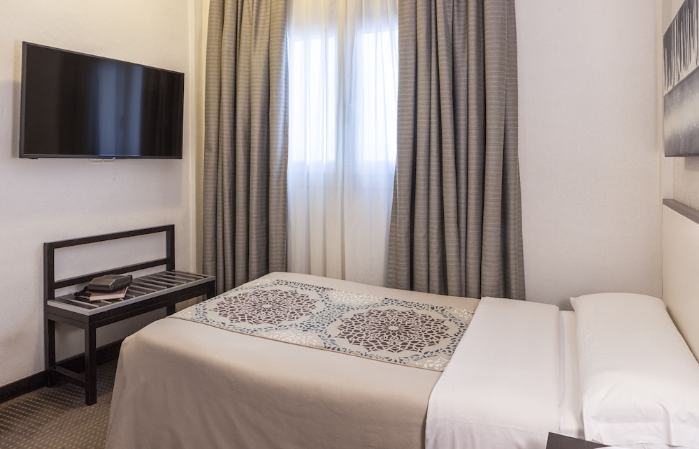 Habitación Individual del hotel Macià Plaza. Foto 1