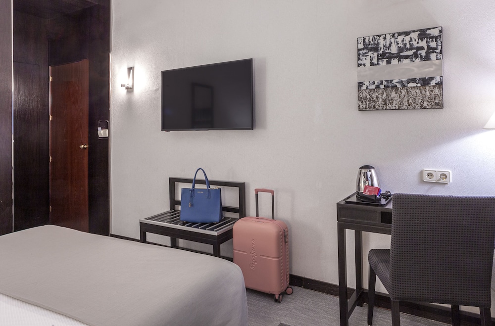 Habitación Confort doble del hotel Macià Plaza. Foto 6