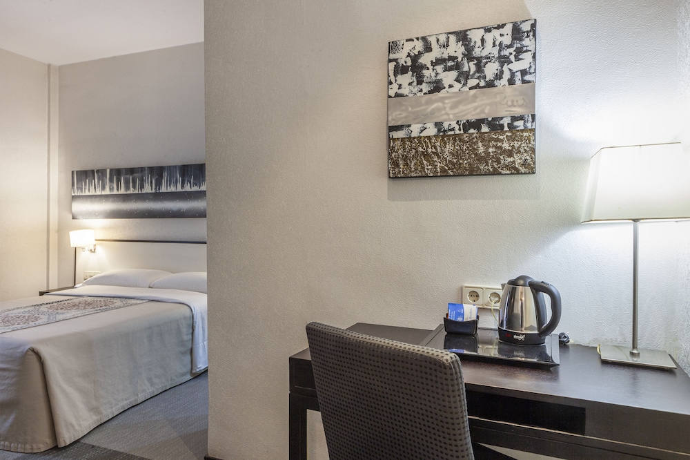 Habitación Confort doble del hotel Macià Plaza. Foto 8