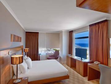 Habitación doble Lujo del hotel Hilton Diagonal Mar Barcelona. Foto 3