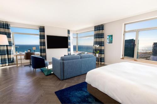 Suite Panorama del hotel Hilton Diagonal Mar Barcelona. Foto 5