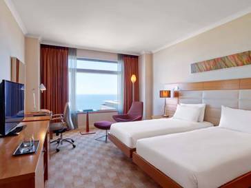 Habitación doble Vista Mar 2 camas del hotel Hilton Diagonal Mar Barcelona