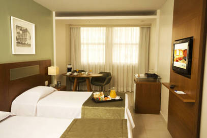 Habitación doble 2 camas del hotel Grand Mercure Rio De Janeiro Copacabana. Foto 1