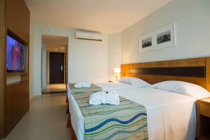 Habitación doble Vista Mar Lujo 2 camas del hotel Grand Mercure Rio De Janeiro Copacabana. Foto 1