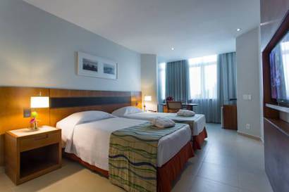 Habitación doble Vista Mar Lujo 2 camas del hotel Grand Mercure Rio De Janeiro Copacabana. Foto 2