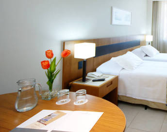 Habitación doble Vista Mar Lujo del hotel Grand Mercure Rio De Janeiro Copacabana. Foto 1