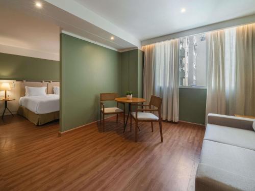 Habitación Familiar Superior del hotel Grand Mercure Rio De Janeiro Copacabana. Foto 2