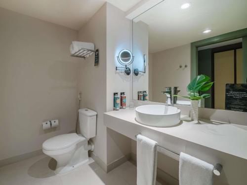 Apartamento Superior con 1 cama extragrande y adaptado para personas con discapacidad del hotel Grand Mercure Rio De Janeiro Copacabana. Foto 4