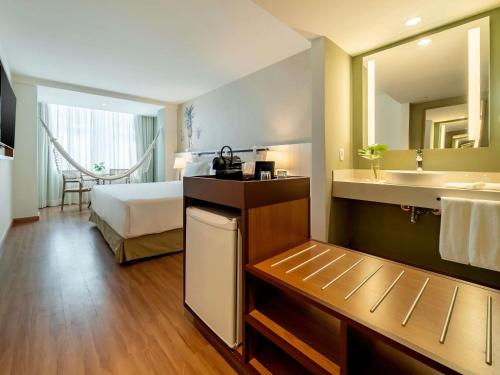 Habitación Doble Executive Prémium con vistas al mar del hotel Grand Mercure Rio De Janeiro Copacabana. Foto 2
