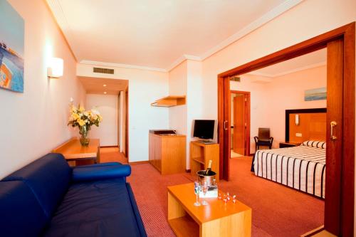 Habitación Familiar del hotel Bonalba Alicante. Foto 8
