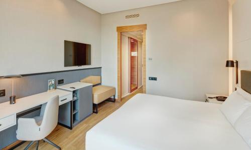 Habitación Doble - 1 o 2 camas del hotel Sercotel Sorolla Palace. Foto 1