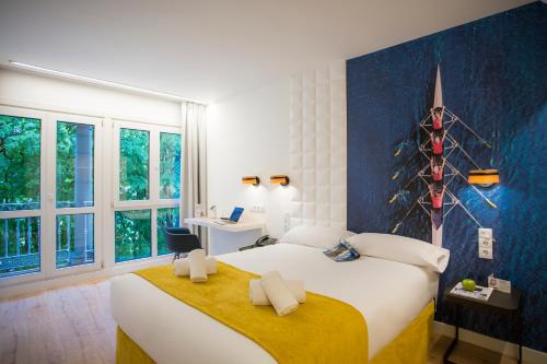 Habitación Doble Estándar del hotel Casual De Las Olas San Sebastian. Foto 19