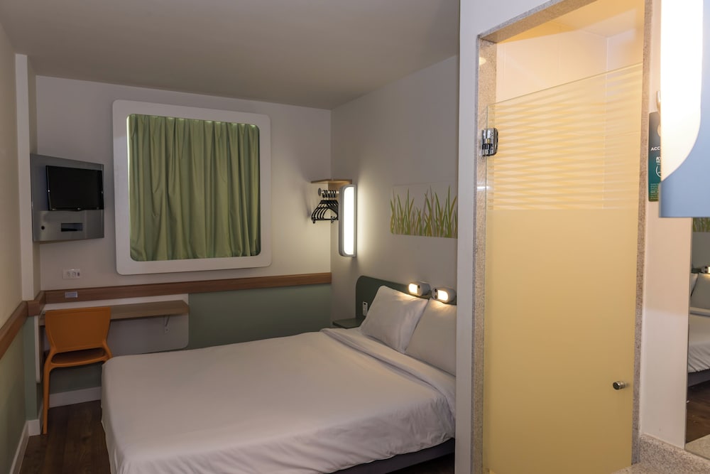 Apartamento Standard con una cama doble del hotel Ibis Budget Rj Praia De Botafogo. Foto 1