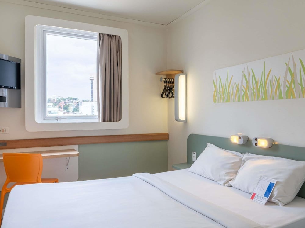 Apartamento Standard con una cama doble del hotel Ibis Budget Rj Praia De Botafogo. Foto 8