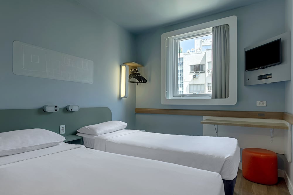 Apartamento Standard con dos camas individuales del hotel Ibis Budget Rj Praia De Botafogo. Foto 4