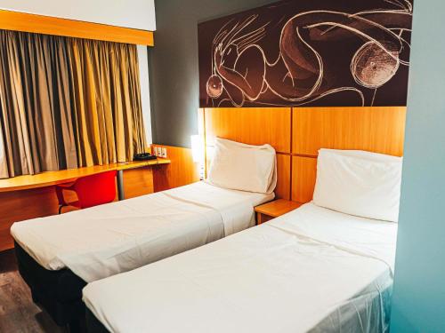 Habitación Doble Estándar - 2 camas del hotel Ibis Recife Aeroporto. Foto 2