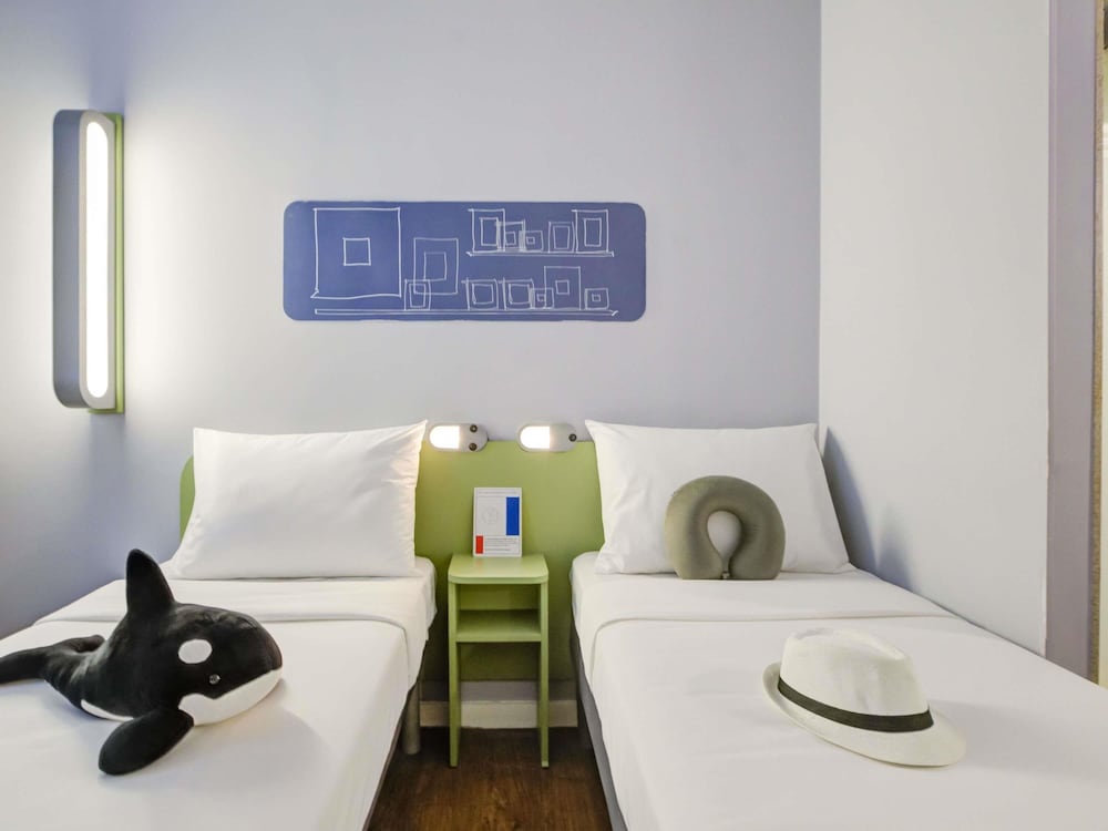 Apartamento con camas individuales del hotel Ibis Budget Rj Copacabana. Foto 2
