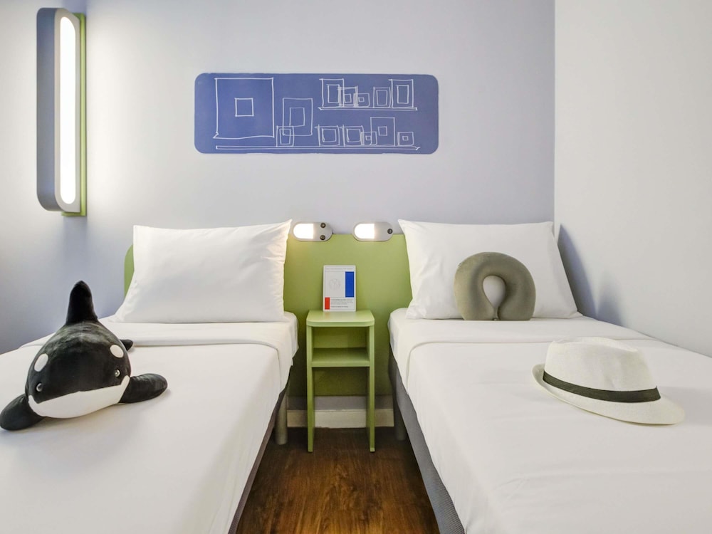 Apartamento con camas individuales del hotel Ibis Budget Rj Copacabana. Foto 8